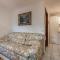 GuestHost - Cozy Flat with Garden & Parking-6