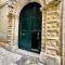 Prato Suite in the historic center-18
