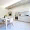 GuestHost - Lovely Flat in the Heart of Pescara-7