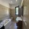 Free parking - 5 min from bus stop - excellent apartament-1