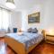 Large seaside apartment with patio-3