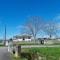In campagna vicino al mare-12
