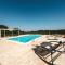 HelloAPULIA Trulli Flora - Luxury Trulli with Saltwater Pool and Garden, Noci-28