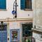 Elegant apartment in the center of Como-11