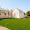 HelloAPULIA Trulli Pumo Bianco - Private Pool, Stone Patio & English Lawn near Ostuni-4
