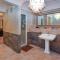 Gorgeous Home In Vittoria-20