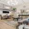 Chic suite, Steps from Torre Guinigi-50