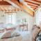 Villa near Lucca with Tuscan Charm-9