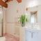 Villa near Lucca with Tuscan Charm-53