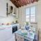 Lucca Apartment with 2 Bedrooms-11