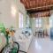Lucca Apartment with 2 Bedrooms-22