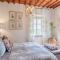 Villa in Tuscany with Private Pool & Hill Views-22