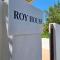 Roy House-20