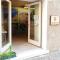 Apartment Annarosa 2 camere, terrazzo e Vista Lago-14