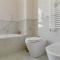 GuestHost - Bisceglie M1 Balcony Apartment-18