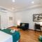 Deluxe Apartment - Jacuzzi & Cinema, 500m to Metro B, 6-8 pax-10