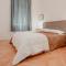 Eva Apartment-13