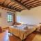 6 Bedroom Awesome Home In Anghiari-40