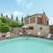 Amazing Apartment In Casole D'elsa