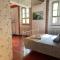 Charming apartment at the Columns of San Lorenzo-5