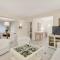 GOLDEN LUXE - Classic 3 Suites sul mare Marmo di Carrara design