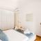 GOLDEN LUXE - Private Garden 3 Bedrooms and Parking-4