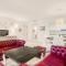 GOLDEN LUXE - Private Garden 3 Bedrooms and Parking-14
