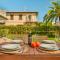 GOLDEN LUXE - Private Garden 3 Bedrooms and Parking-23