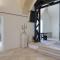 Palazzo della Torre 202– Modern Historic Apartment-11