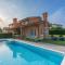 Houses and Apts. in Albarella 24882