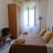 MARIA HOLIDAY HOMES La Pineta di Sinalunga-5