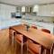 Grand View Como Lake Apartment 3-14