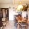Country house in the vineyards, with private garden-5