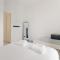GuestHost - MM5 Isola Bright Apartment-9