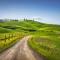 360 degree view over the Tuscan hills-19