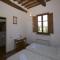 Tuscan Hilltop Farm Stay-14