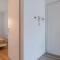Lake Como views, bright cozy apartment-7