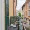 Wine Not Apartment in Como City Centre by Rent All Como-4