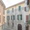 Wine Not Apartment in Como City Centre by Rent All Como-32