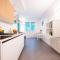 GuestHost - Bright Studio Apartment near Hospital-4