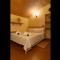 Florence Cave House