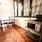 Heart of Florence Duomo Charming and Cozy Apartment-9