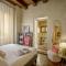 Spanish Steps Boutique Apartment-6