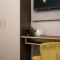 Strategic studio apartment -fully equipped, 5 minutes from Central Station, M2, M3, Airport Shuttle-4