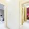Modern Spacious Apartment in the Heart of Naples-35