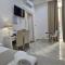 B&B Napoli Centrale Room&Jacuzzi-11