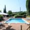 4 Bedroom Stunning Home In Mergo-8