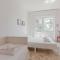 GuestHost - Bright Apartment near MM1 Turro-16