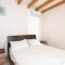 Large apartment with 2 bedrooms in the historic center-6