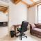 Large apartment with 2 bedrooms in the historic center-26